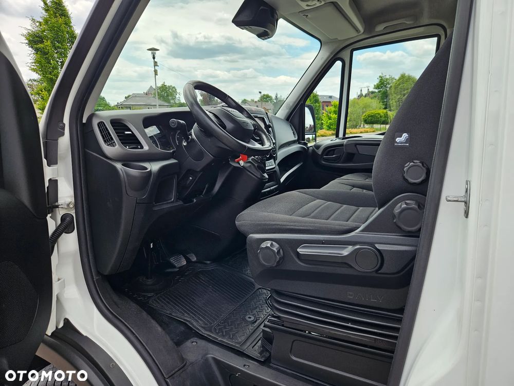 Iveco Daily 35-210, Hi-Matic Kontener plus winda 750 kg. - 22