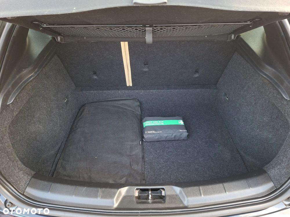 Volvo V40 D2 Momentum - 21
