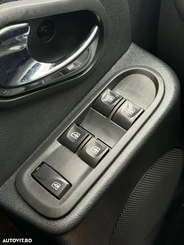 Dacia Duster dCi 110 FAP 4x2 Prestige - 13