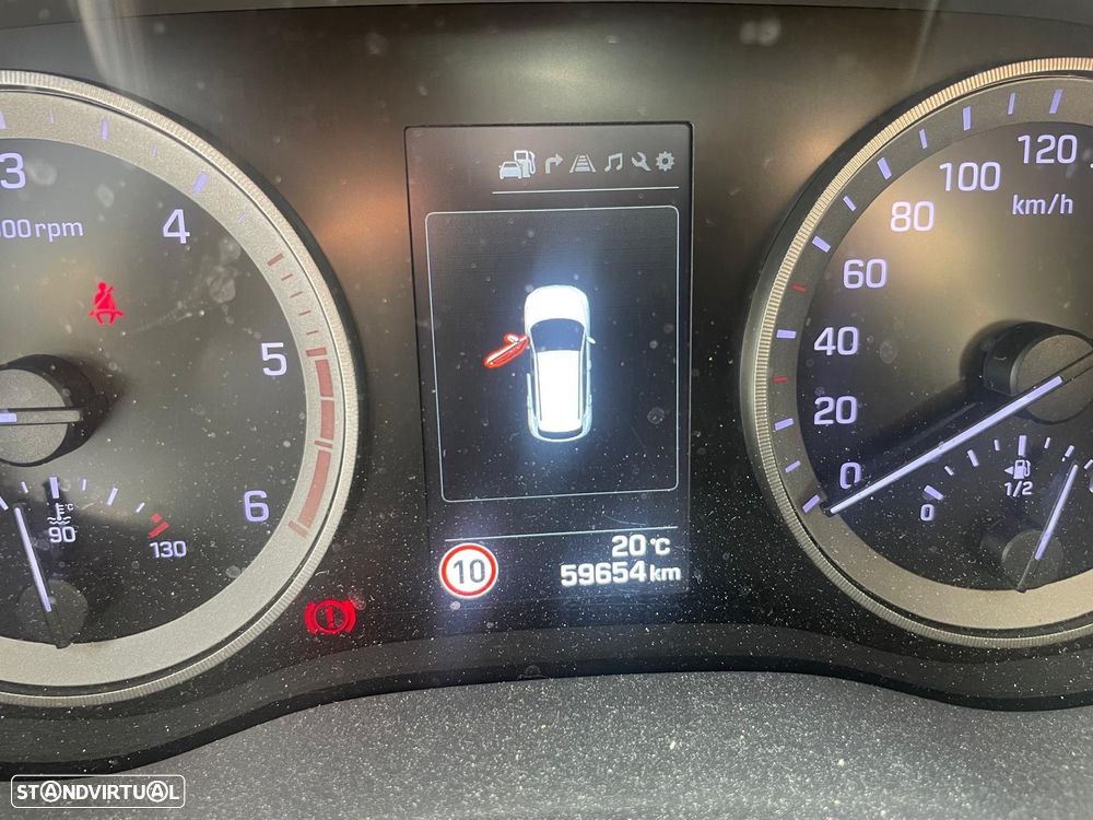 Hyundai Tucson 1.7 CRDi Executive - 8