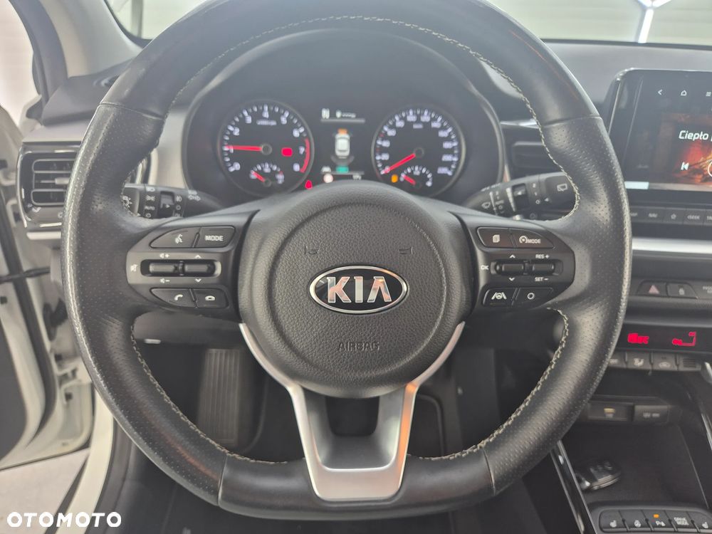 Kia Stonic - 25