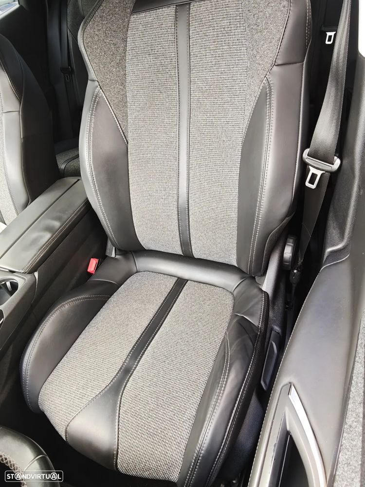 Peugeot 3008 BlueHDi 120 EAT6 Stop & Start Active - 7