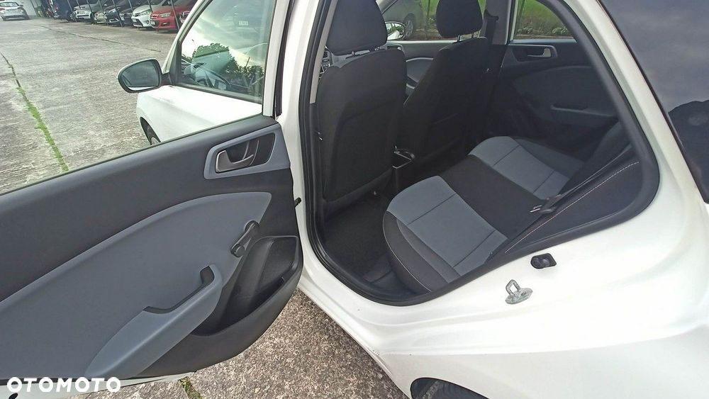 Hyundai i20 1.2 Classic Plus - 24