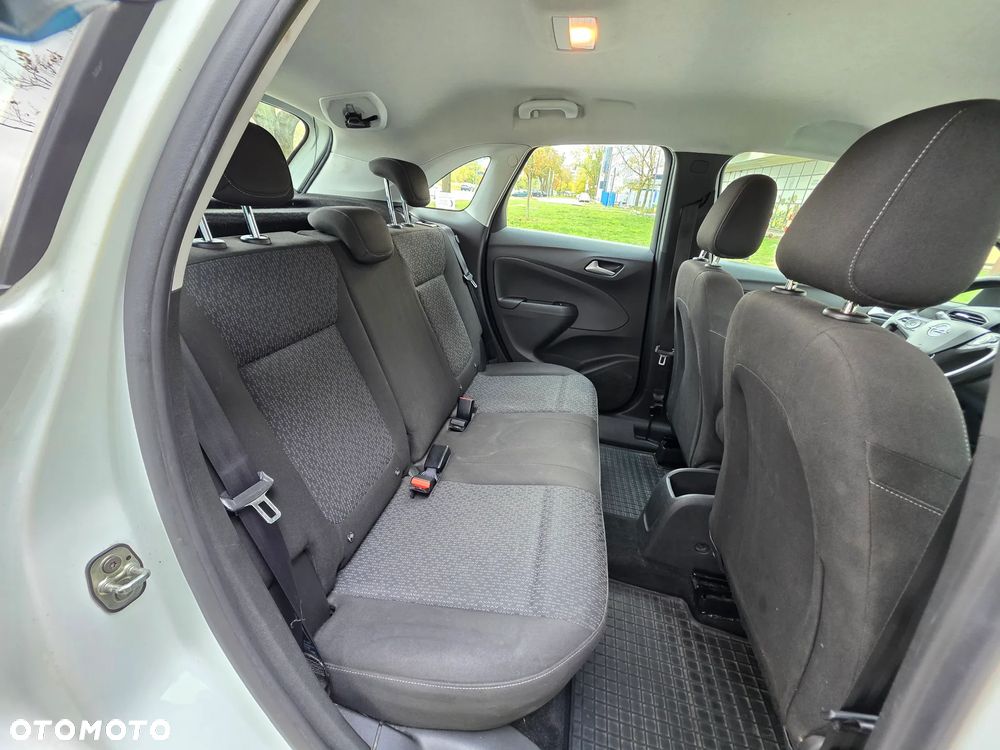 Opel Crossland X 1.2 Enjoy - 29