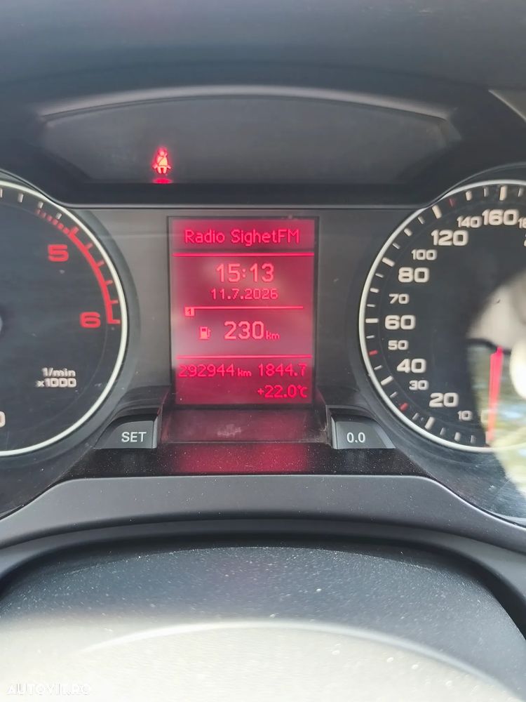 Audi A4 Limuzina 2.0 TDI - 6