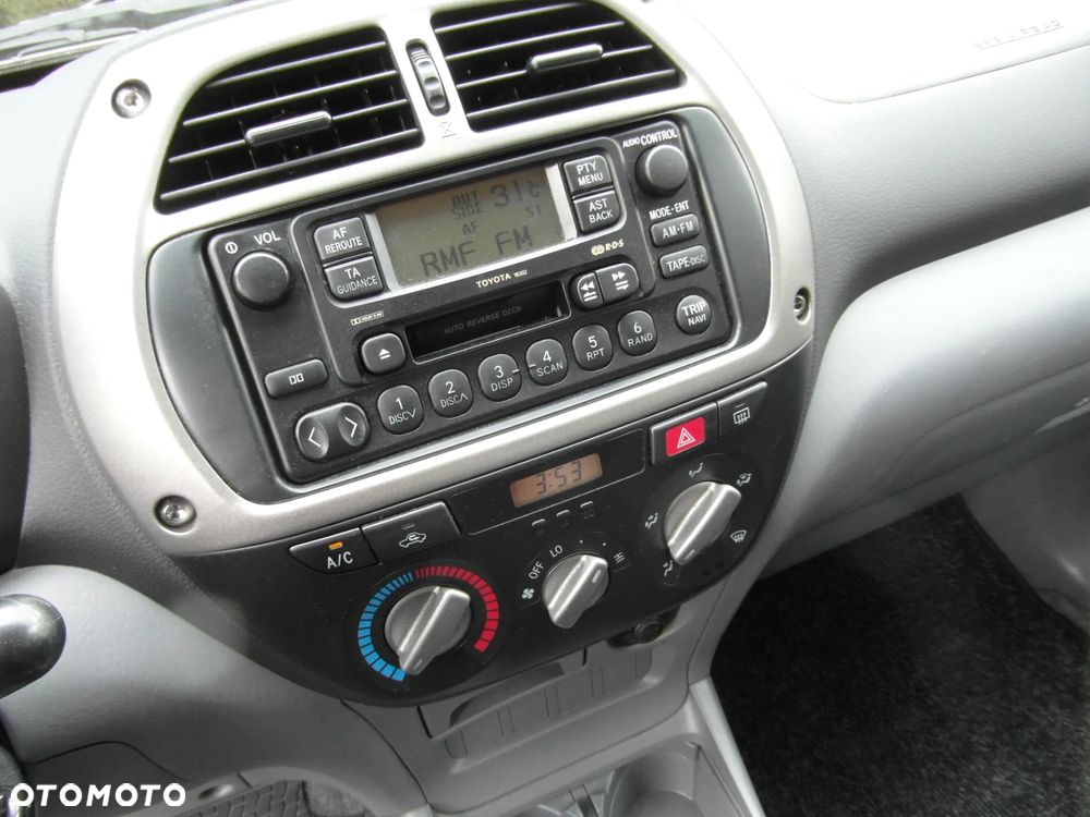 Toyota RAV4 4x4 Sol - 25