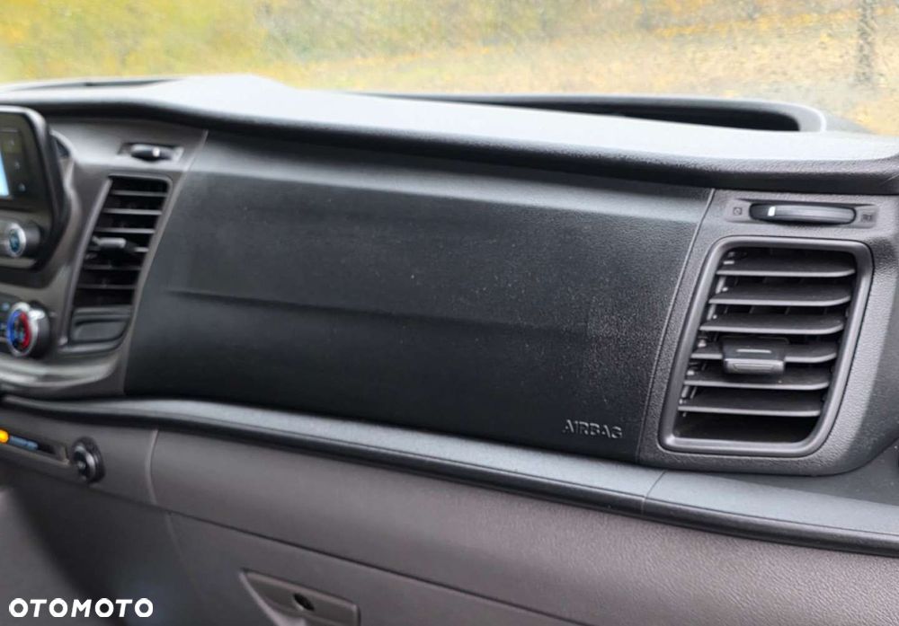 Ford Transit Custom - 23