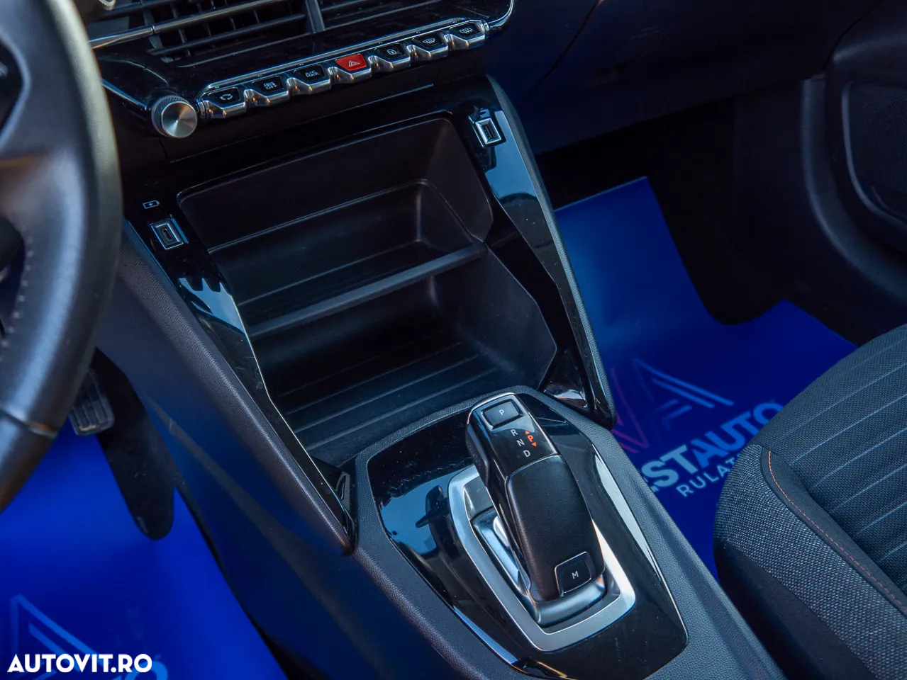 Peugeot 208 PureTech 100 EAT8 Allure - 20