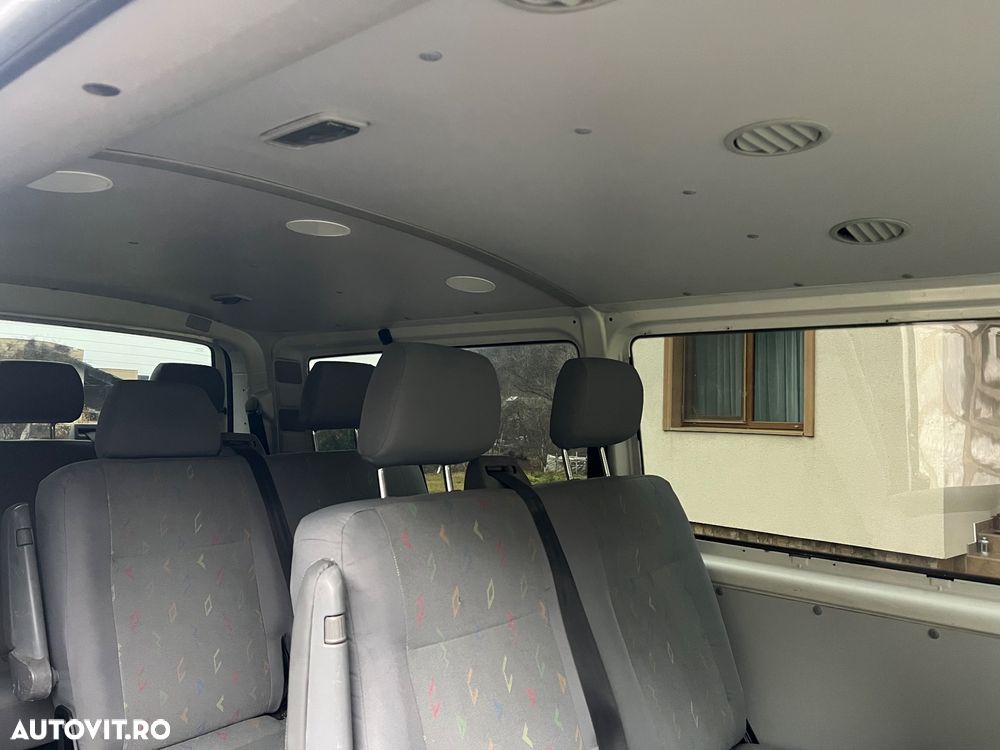 Volkswagen Transporter T5 City - 12