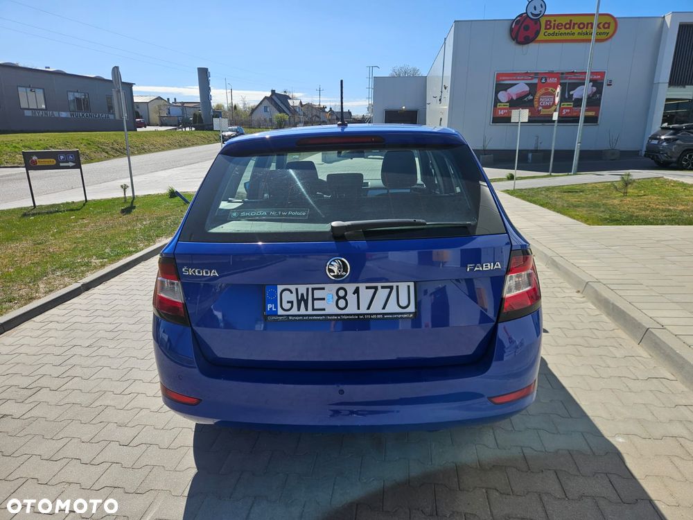 Skoda Fabia - 4