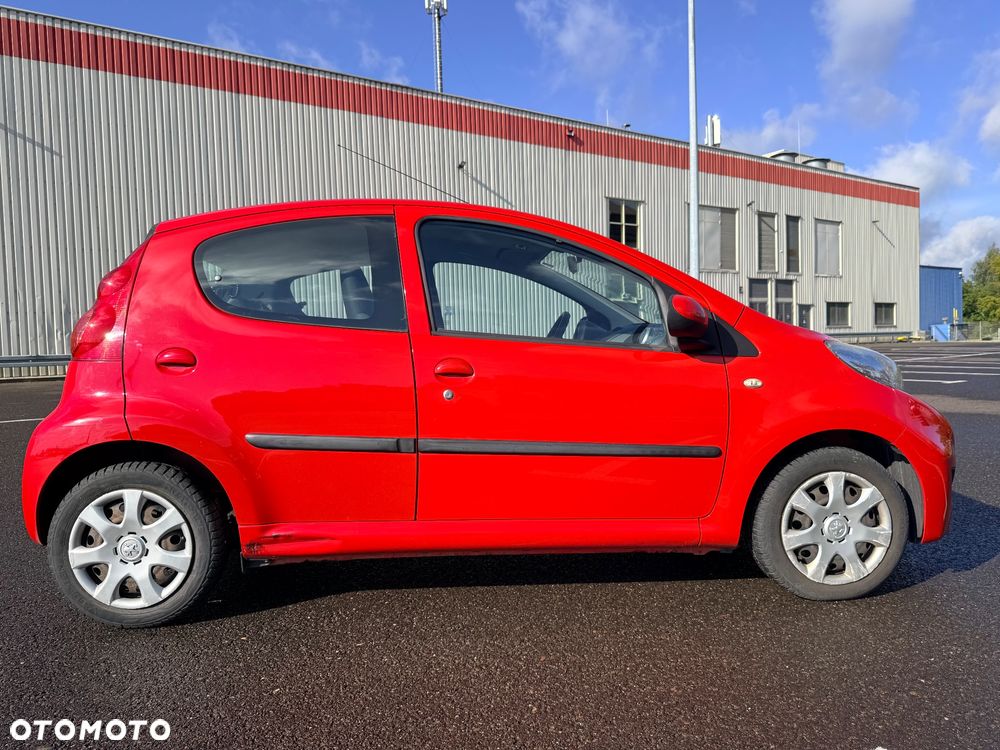 Peugeot 107 1.0 Urban Move - 17