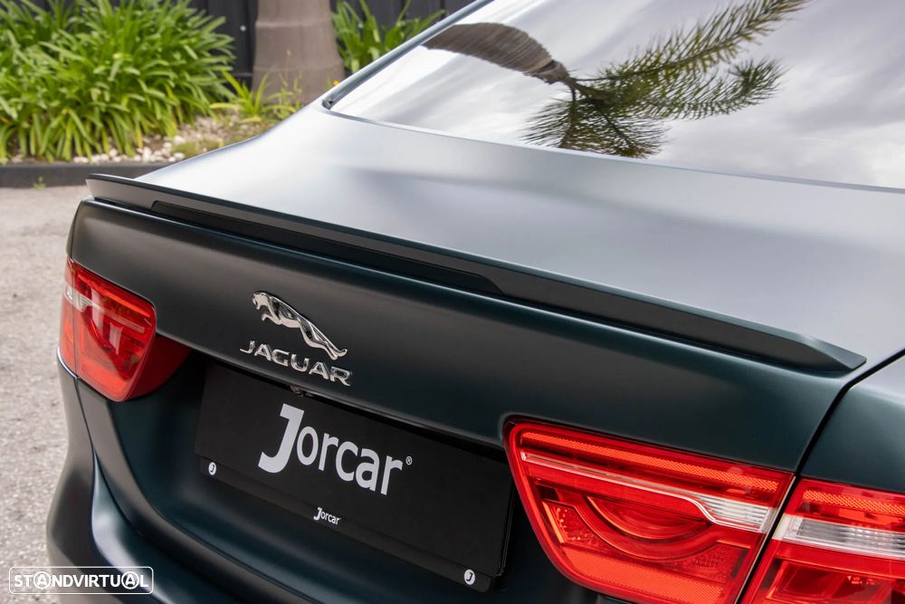 Jaguar XE 3.0 V6 S/C S - 28