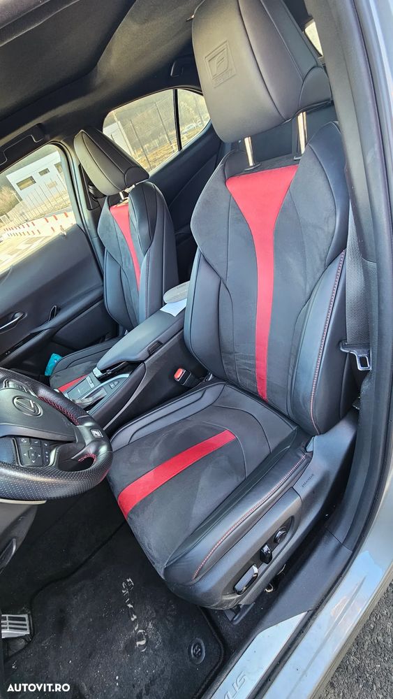 Lexus UX 250h 2.0L HEV 20H- (178 HP) 4X4 CVT F Sport - 7