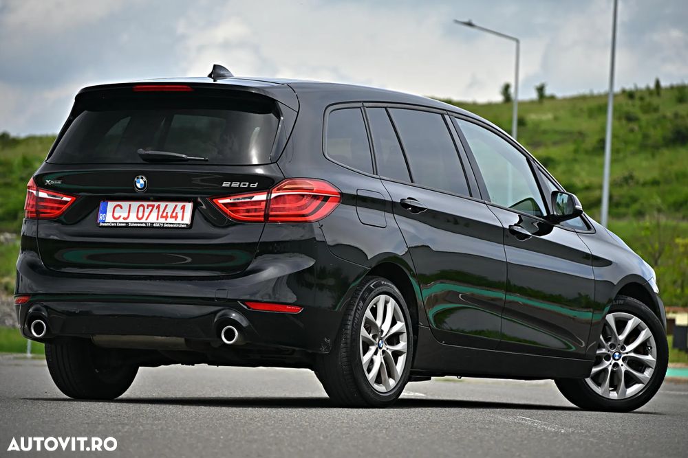 BMW Seria 2 220d xDrive AT - 10