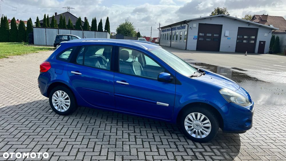 Renault Clio 1.2 16V 75 Collection - 4