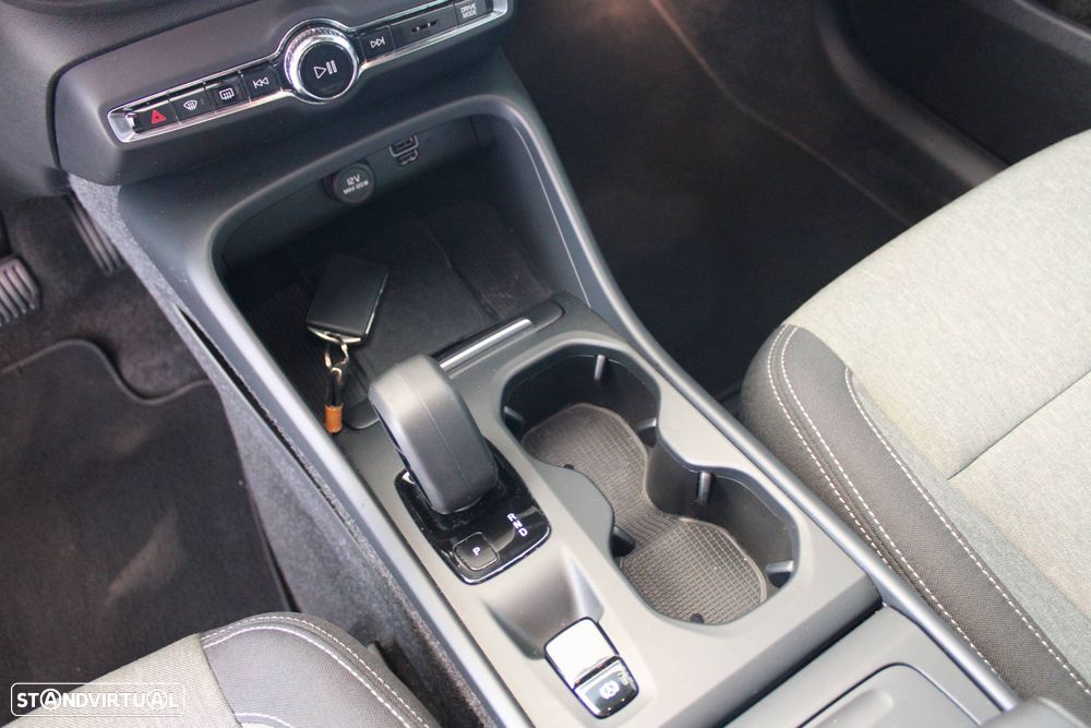 Volvo XC 40 1.5 T2 Momentum Core Geartronic - 14