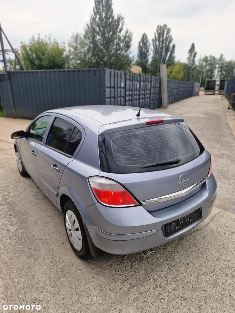 Opel Astra - 16