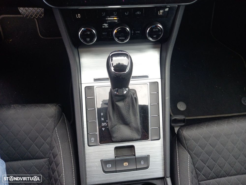 Skoda Superb Break 2.0 TDI Ambition DSG - 11