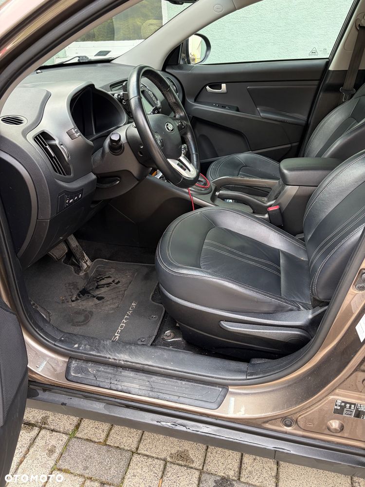 Kia Sportage 2.0 CRDI XL AWD - 9