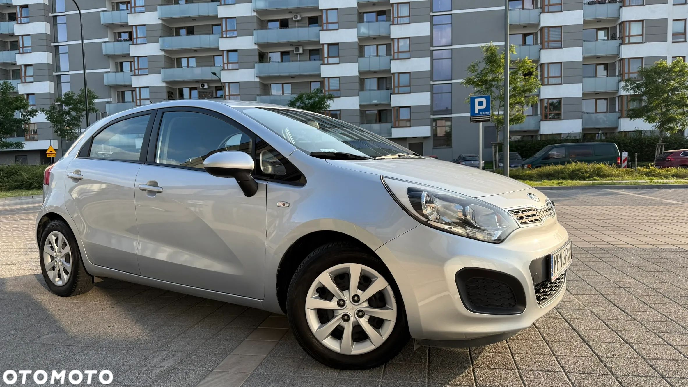 Kia Rio - 1