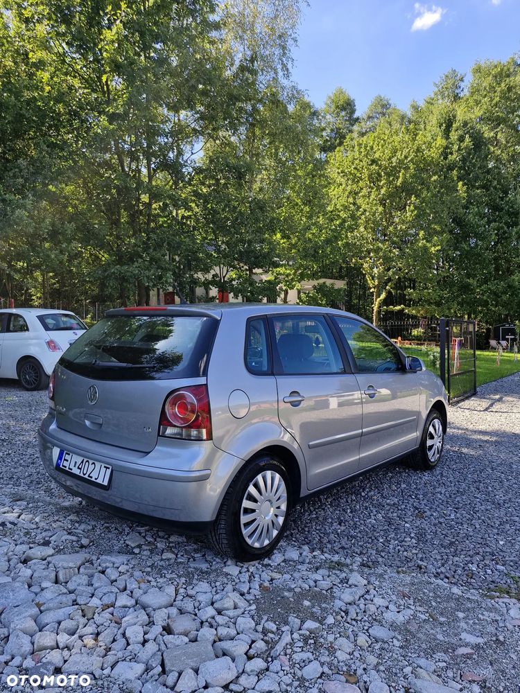 Volkswagen Polo 1.4 16V Comfortline - 6