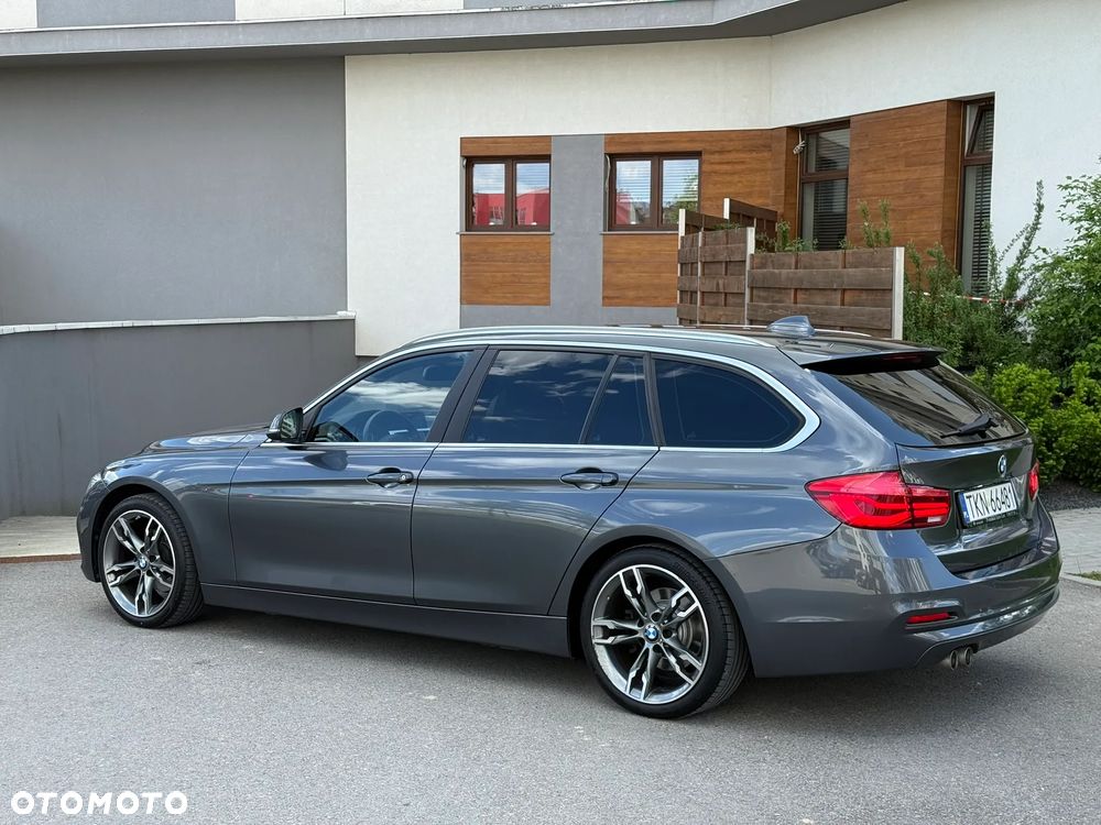 BMW Seria 3 320d Sport Line - 11