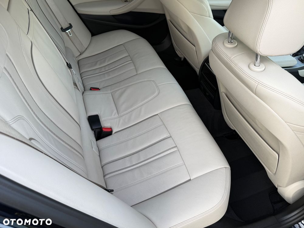 BMW Seria 5 520d M Sport Edition - 28
