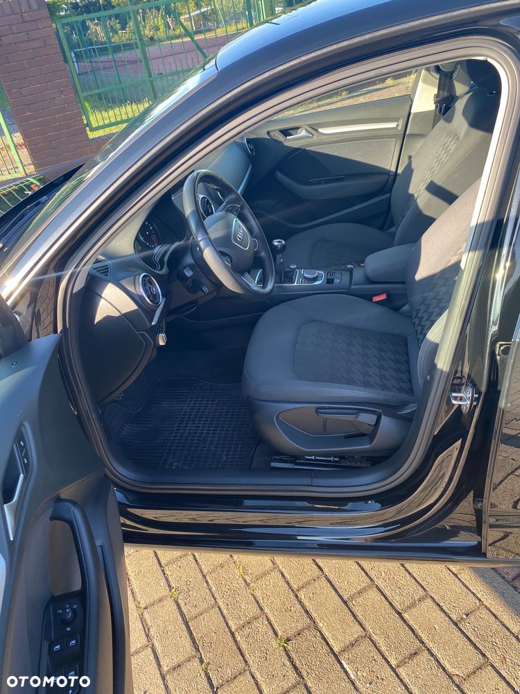 Audi A3 Sportback - 19