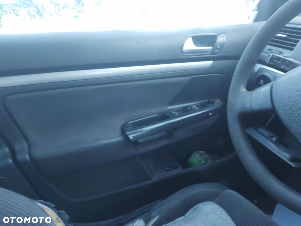 VW JETTA 1.6 BSE  05-11 - OSŁONA PRZECIWSŁONECZNA PRAWA LEWA - 31