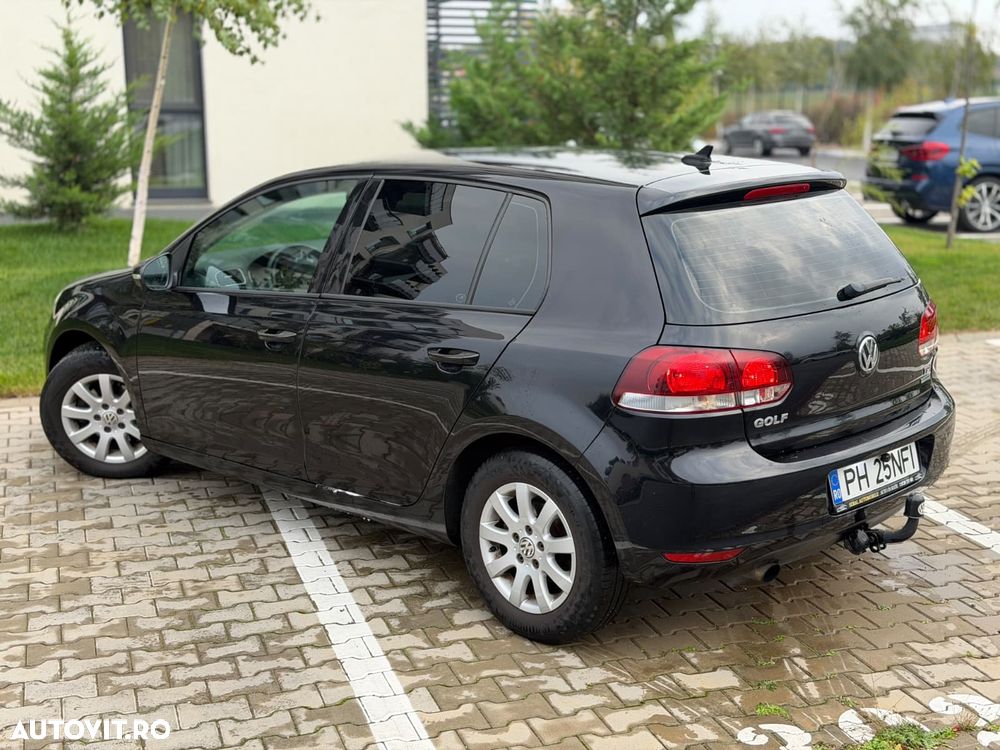 Volkswagen Golf 1.6 TDI DPF BlueMotion Technology Highline - 4