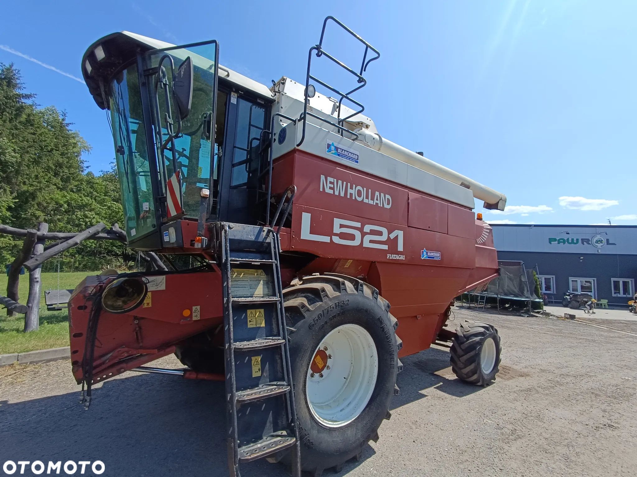 New Holland L521 - 1