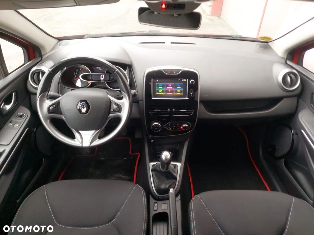 Renault Clio - 17