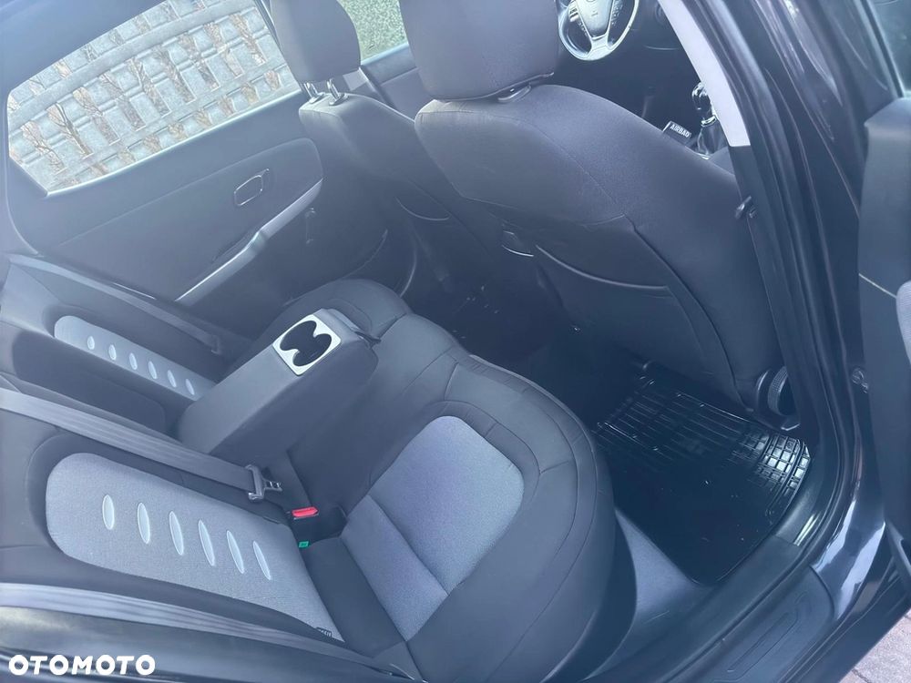 Kia Ceed 1.4 CVVT Dream Team Edition - 19