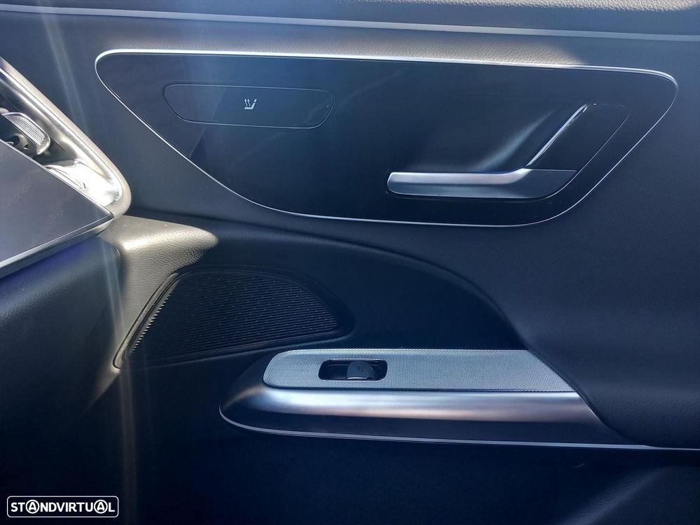 Mercedes-Benz E 220 d Avantgarde - 10