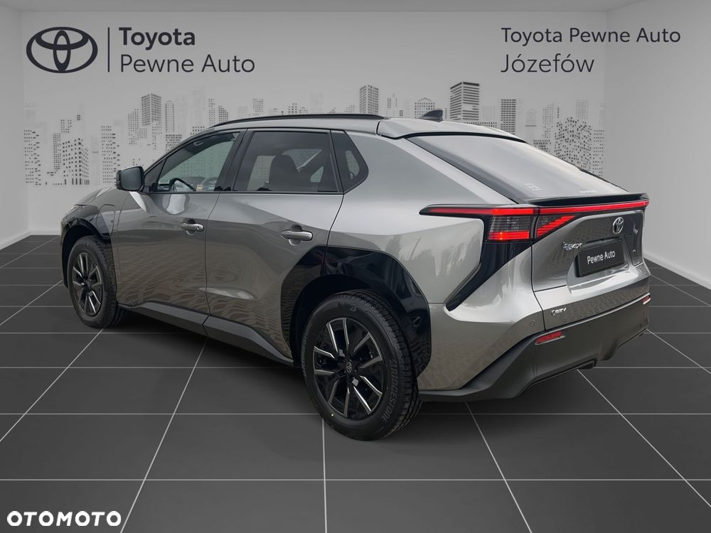 Toyota bZ4X - 4