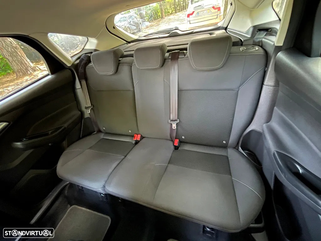 Ford Focus 1.0 SCTi Trend+ - 38