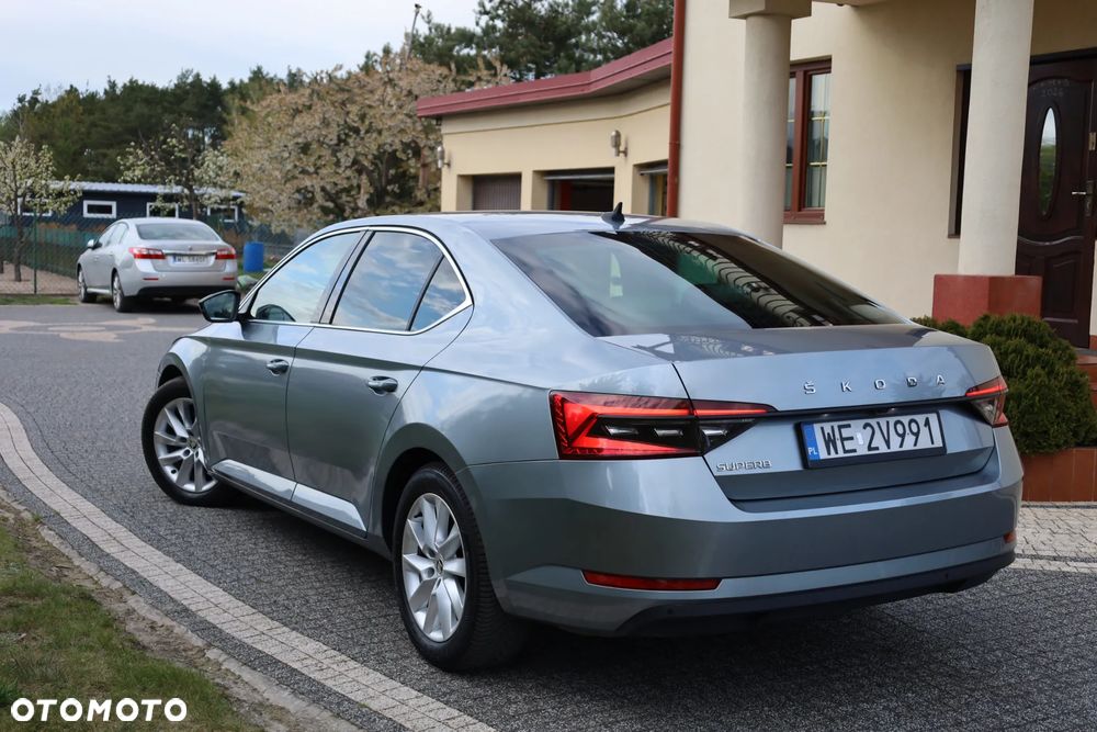 Skoda Superb 2.0 TSI Style DSG - 11
