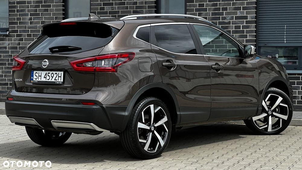 Nissan Qashqai 1.6 DIG-T Tekna+ - 23