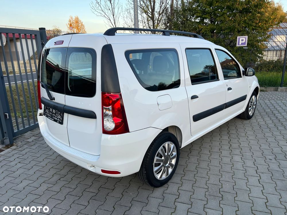 Dacia Logan 2012 photo 4