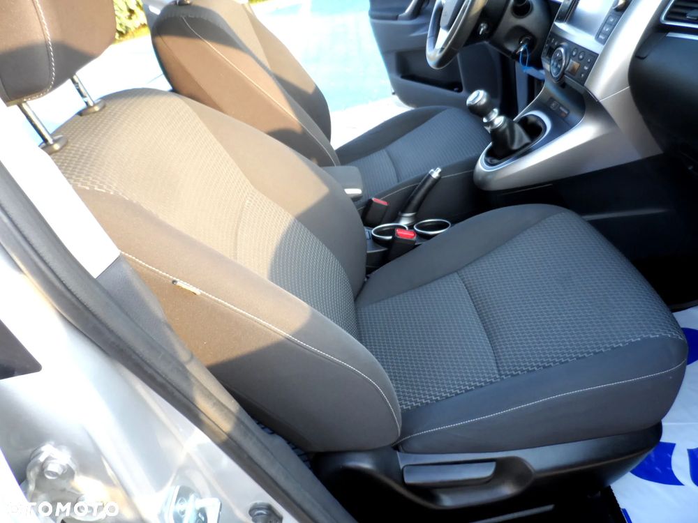 Toyota Verso 1.6 5-Sitzer Life - 24