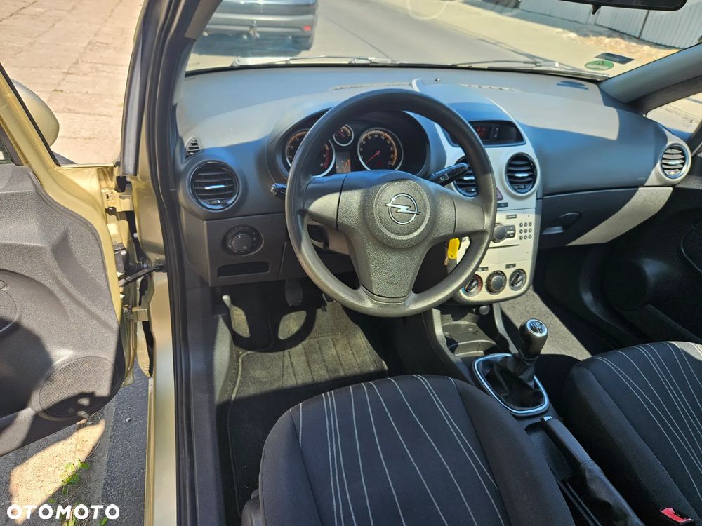 Opel Corsa 1.2 16V Limited Edition - 8