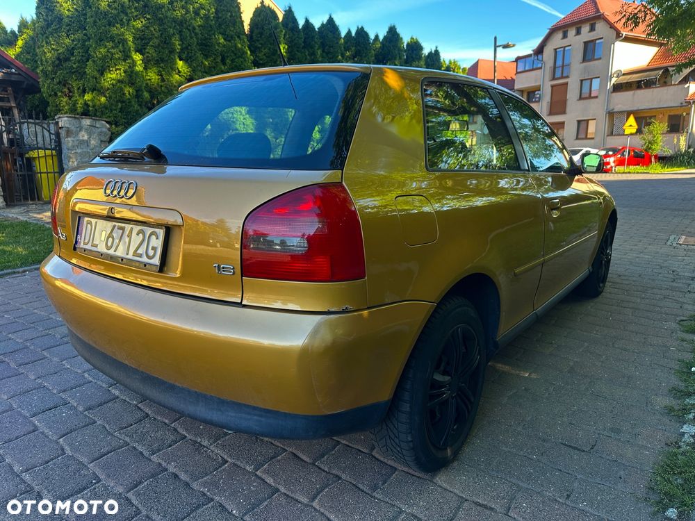 Audi A3 3-drzwiowe 1.6 Attraction - 7