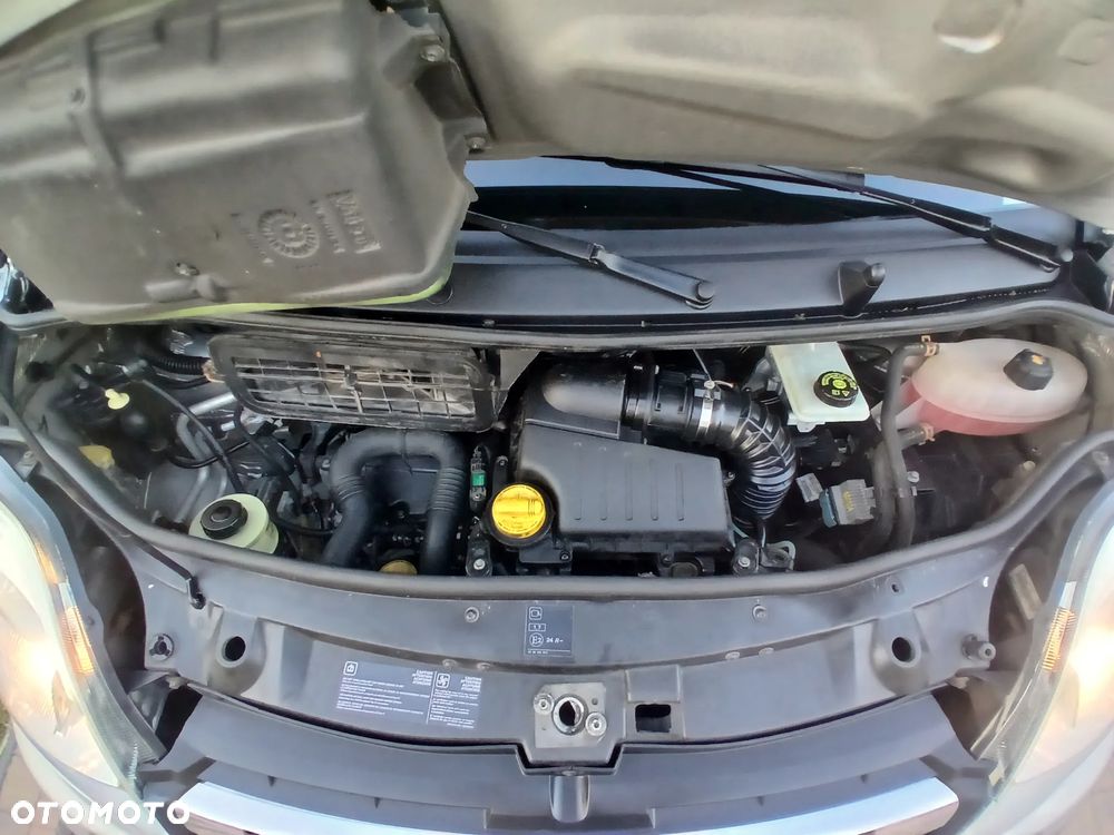 Opel VIVARO - 16