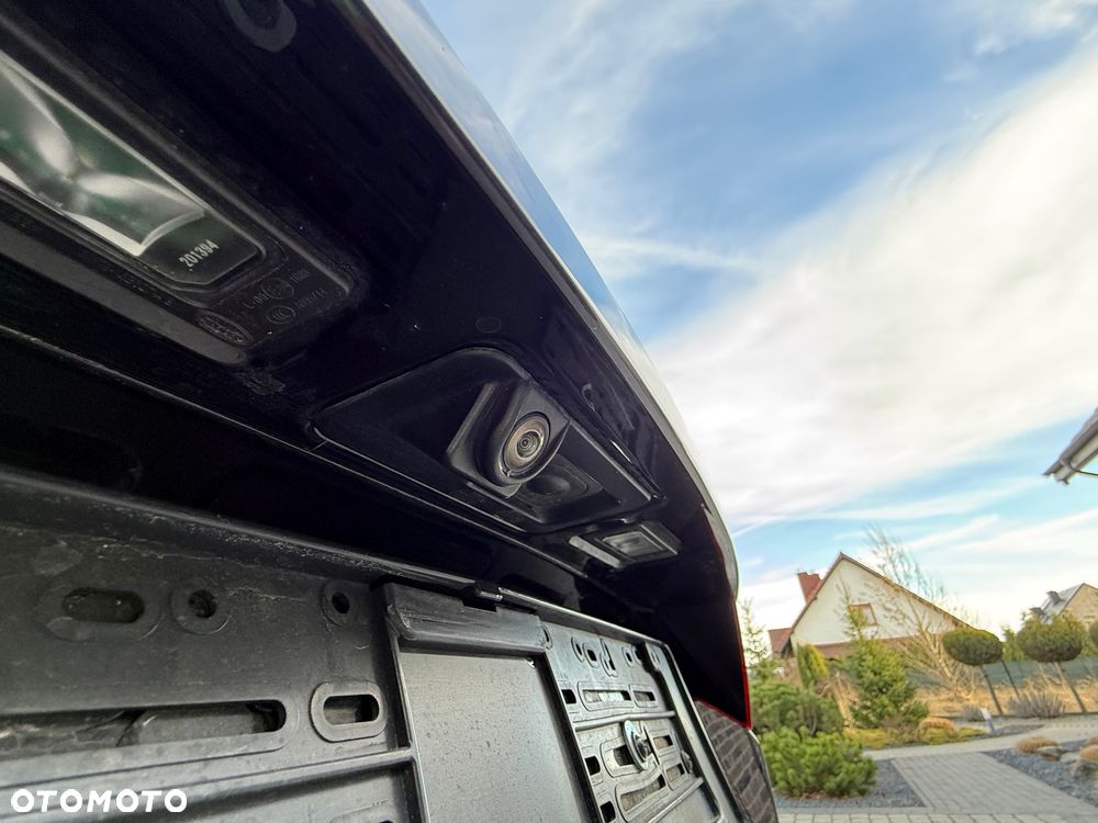 Jaguar E-Pace 2.0 i4D AWD R-Dynamic S - 23