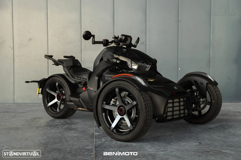 Can-Am Ryker 900 Sport - 1