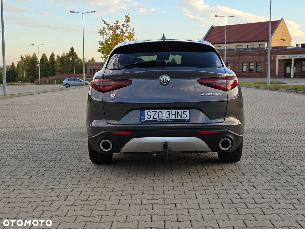 Alfa Romeo Stelvio 2.0 Turbo TI Q4 - 34