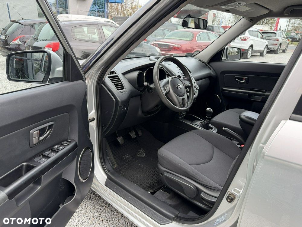 Kia Soul - 10