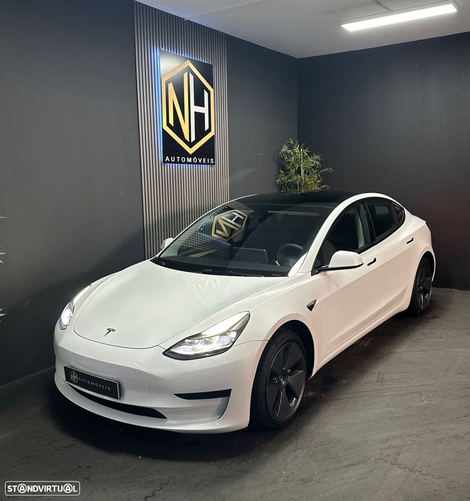 Tesla Model 3 Standard Range Plus RWD - 1
