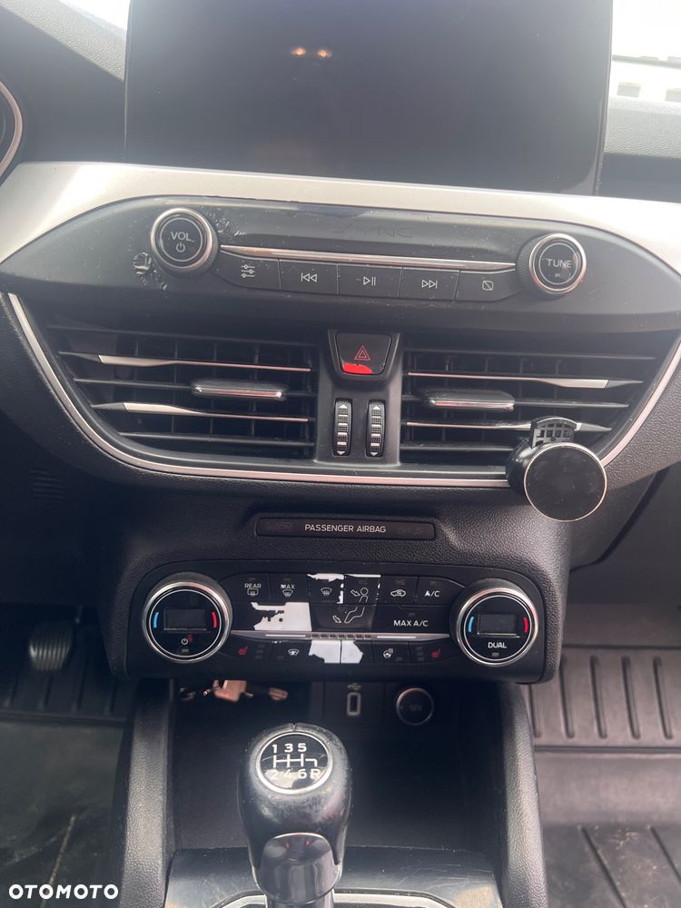 Ford Focus 1.0 EcoBoost Trend Edition Business - 13