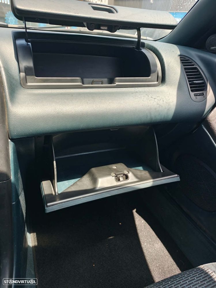 Mazda 323 F 1.5 - 3